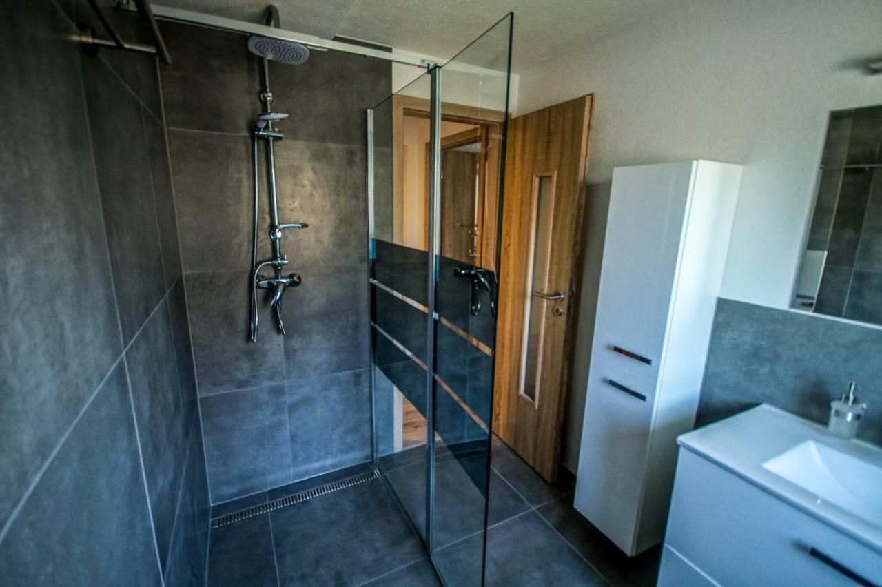 Aresko-Apartments Vidnava ภายนอก รูปภาพ